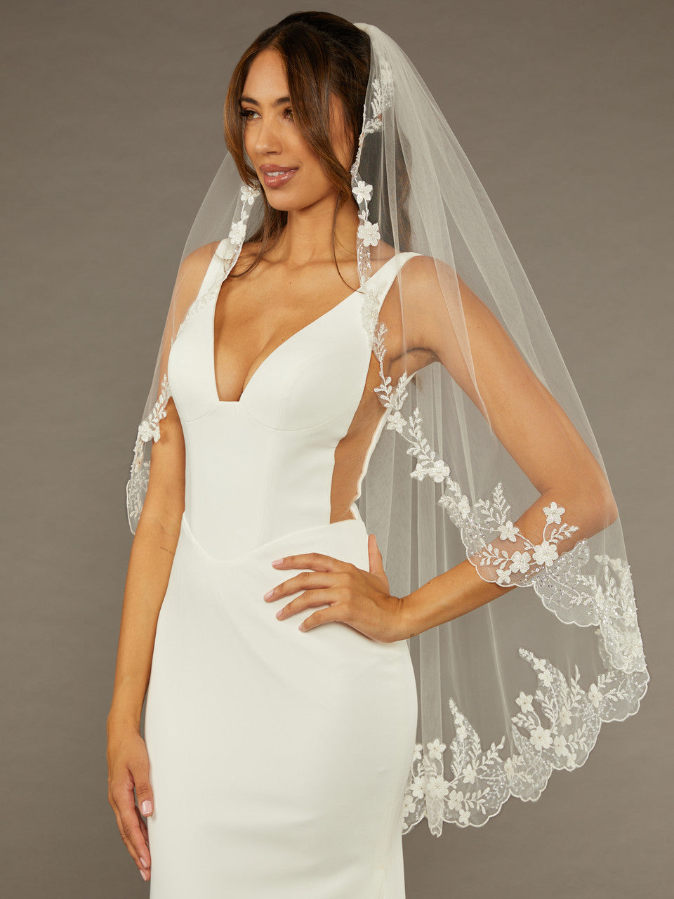 Single Fingertip Bridal Veil - V2499SF