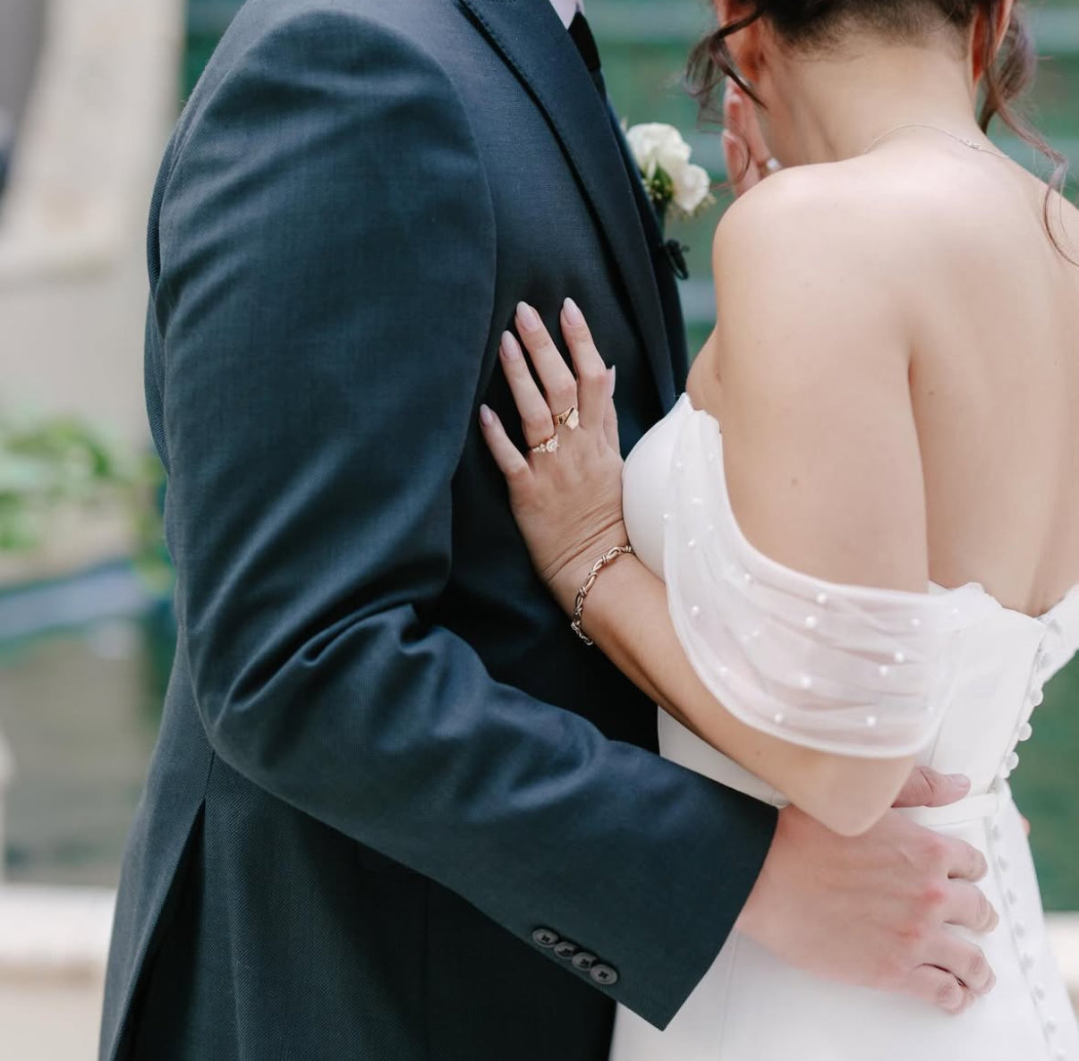 Straps - Off the Shoulder - Pearls