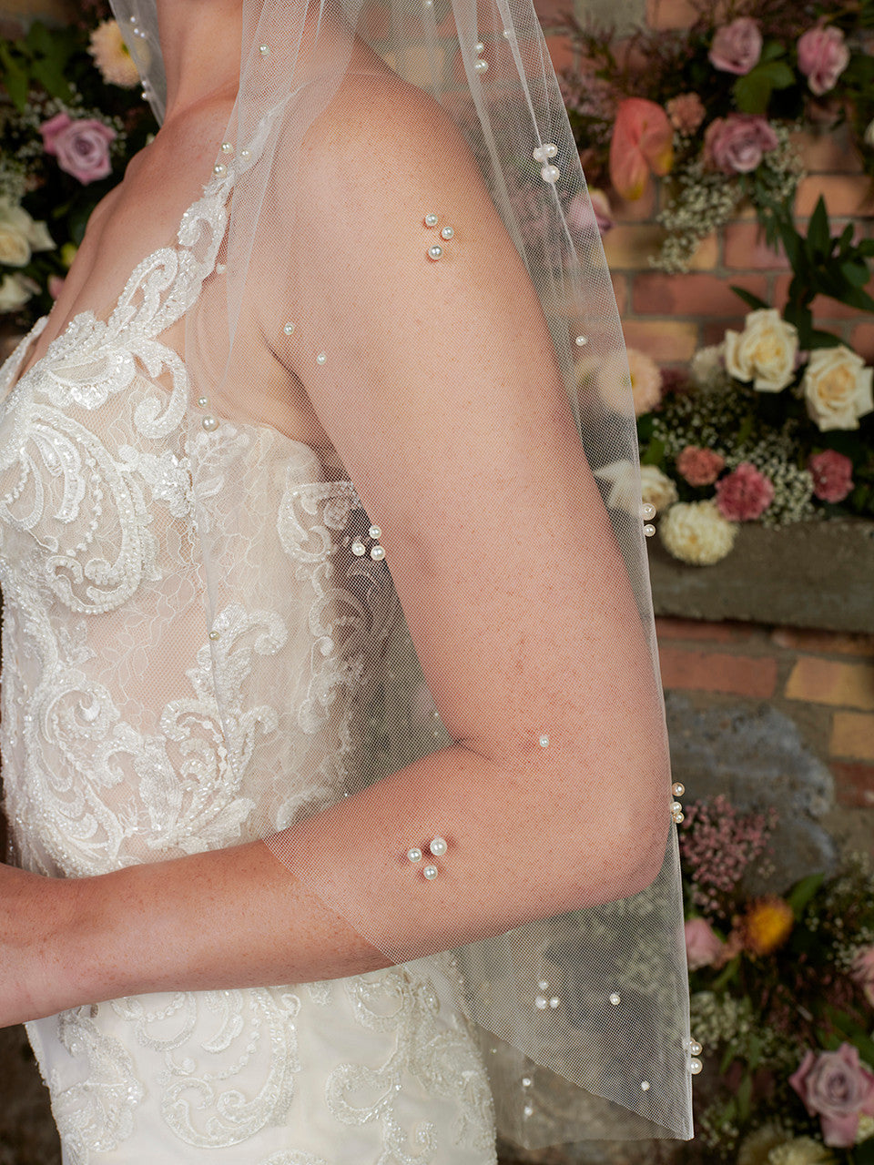 Bridal Veil - V2295SF