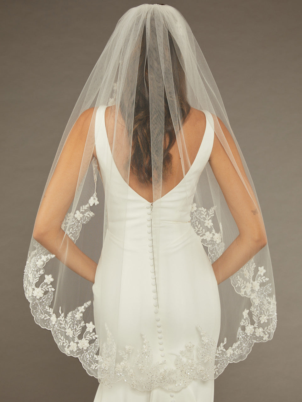 Single Fingertip Bridal Veil - V2499SF