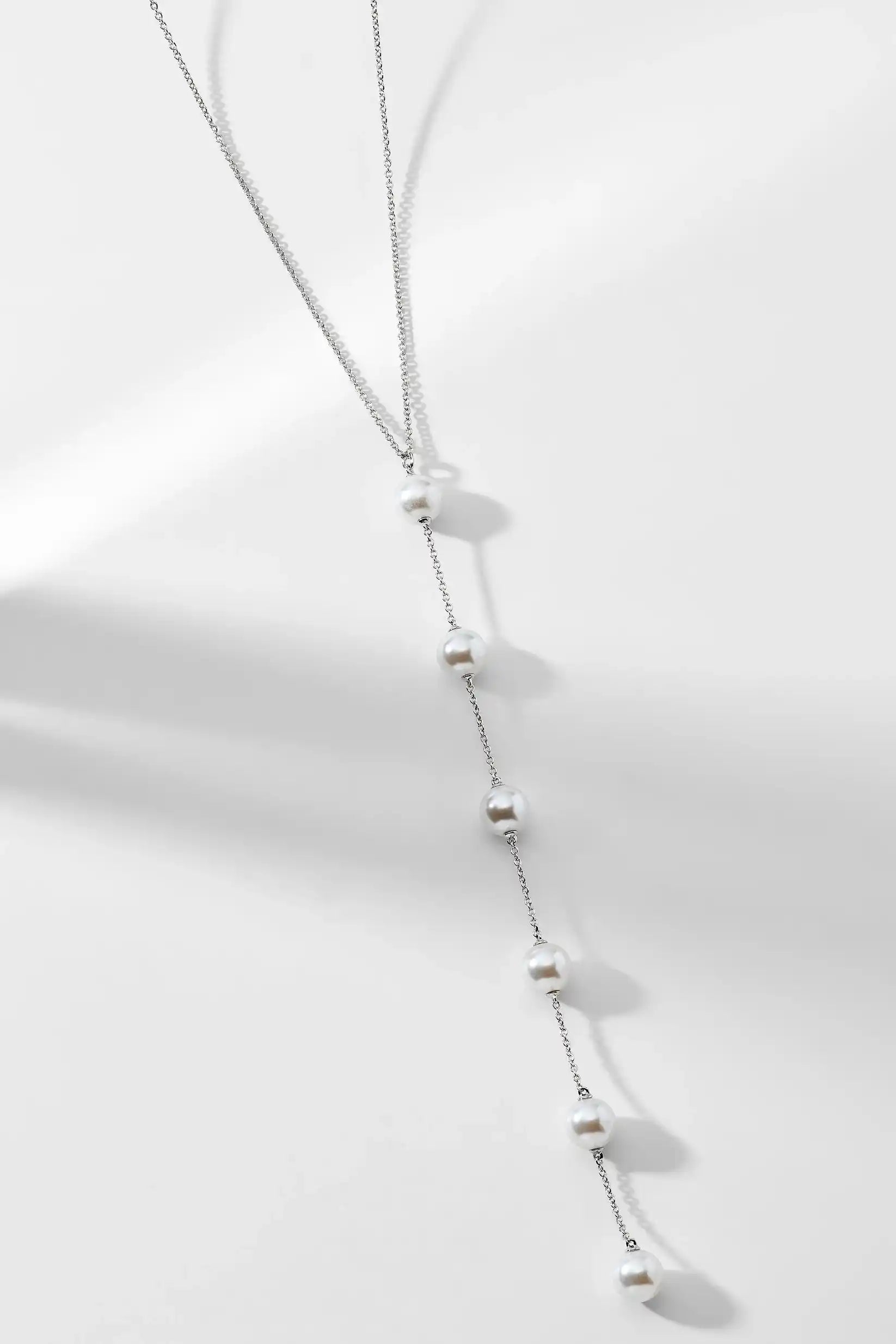 DOT DOT DOT MULTI PEARL LONG Y NECKLACE