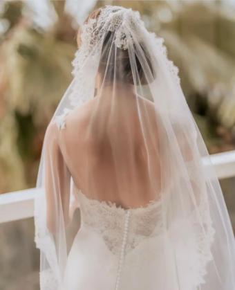 Atelier D'ocon BARCELONA - Mantilla Veil - Corded Lace (Thick) - Cathedral #1 Off-White thumbnail